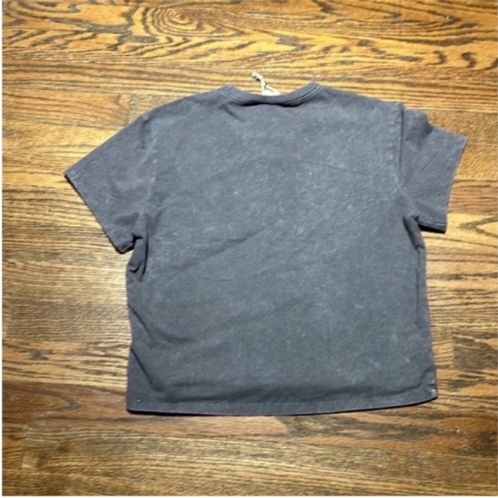 New Vintage Vibes Cross Shirt - Picture 2 of 2